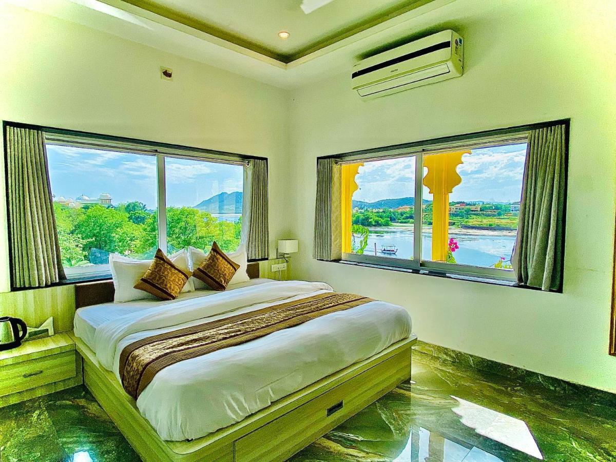 Jaydurg, A Lakehead Property At Pichola Lake By An Hotels Udaipur Exterior photo